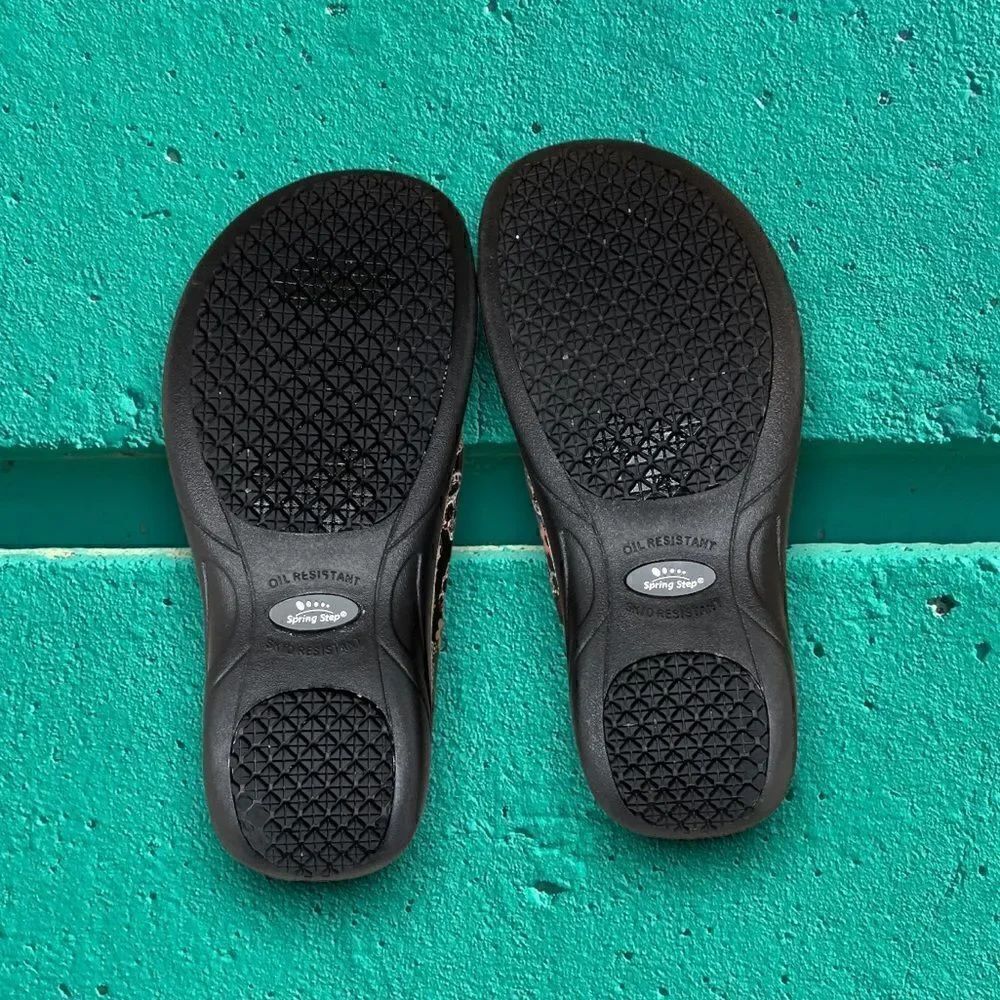Spring Step Skull Slip On Mules - Picture 6 of 6